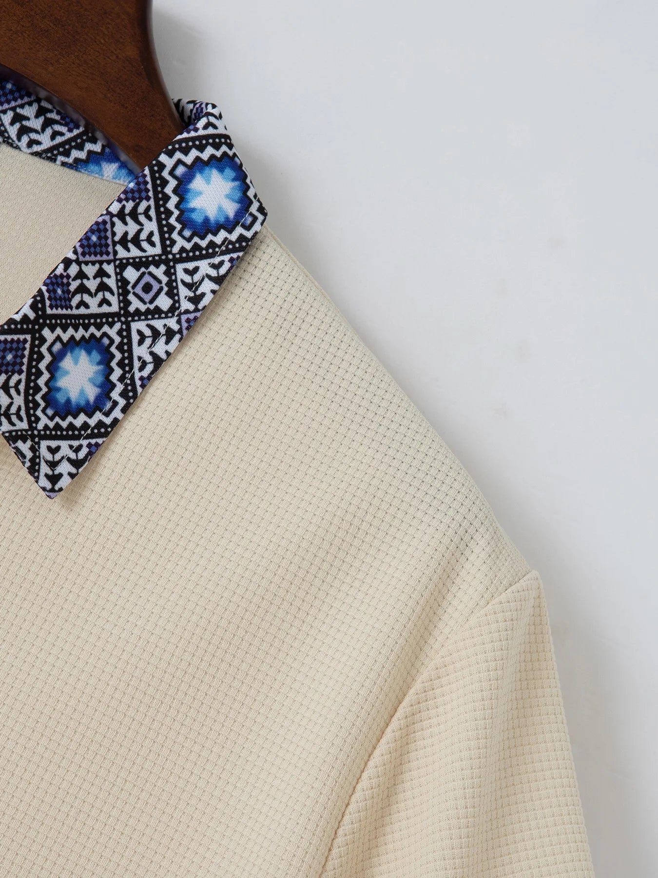 New 2025 Summer Waffle Men's top Casual short-sleeved polo Waffle collar Solid color everything pair with two pantsuits