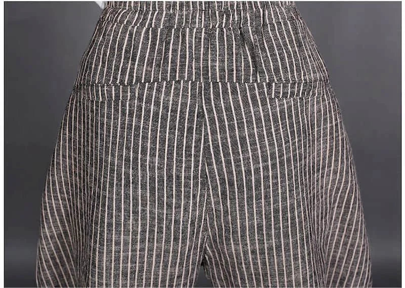 Summer New Women's Suits RETRO Art Stripe Short Sleeve T-shirt Loose Top Women's Knickerbockers Casual Pants Two Piece Sets