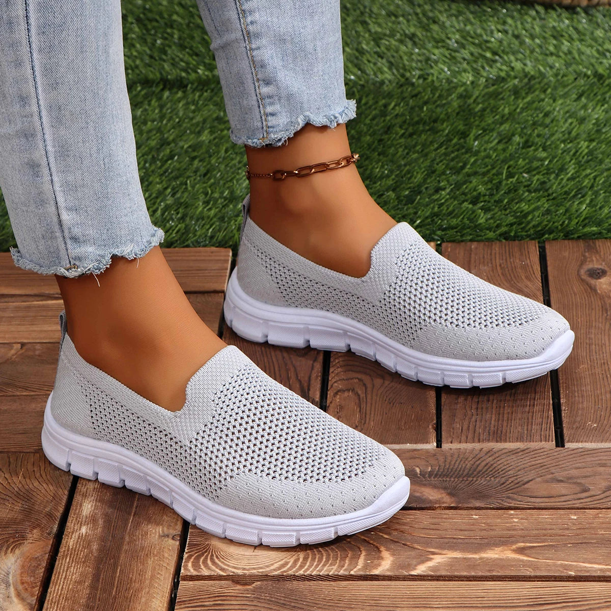 Women Sneakers 2024 New Spring Summer Casual Single Shoes Old Beijing Cloth Shoes Soft Sole Flat Designer Shoes Zapatos De Mujer