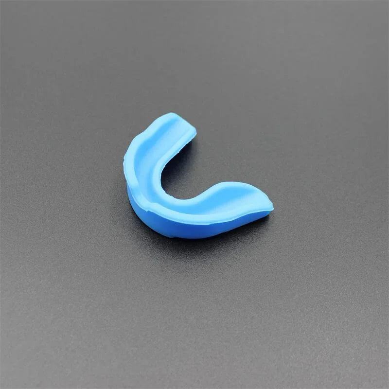 Professional Silica Gel Mouth Guard for Sports, Teeth Protector for Kids and Adults Ideal for Basketball Rugby Boxing and Karate