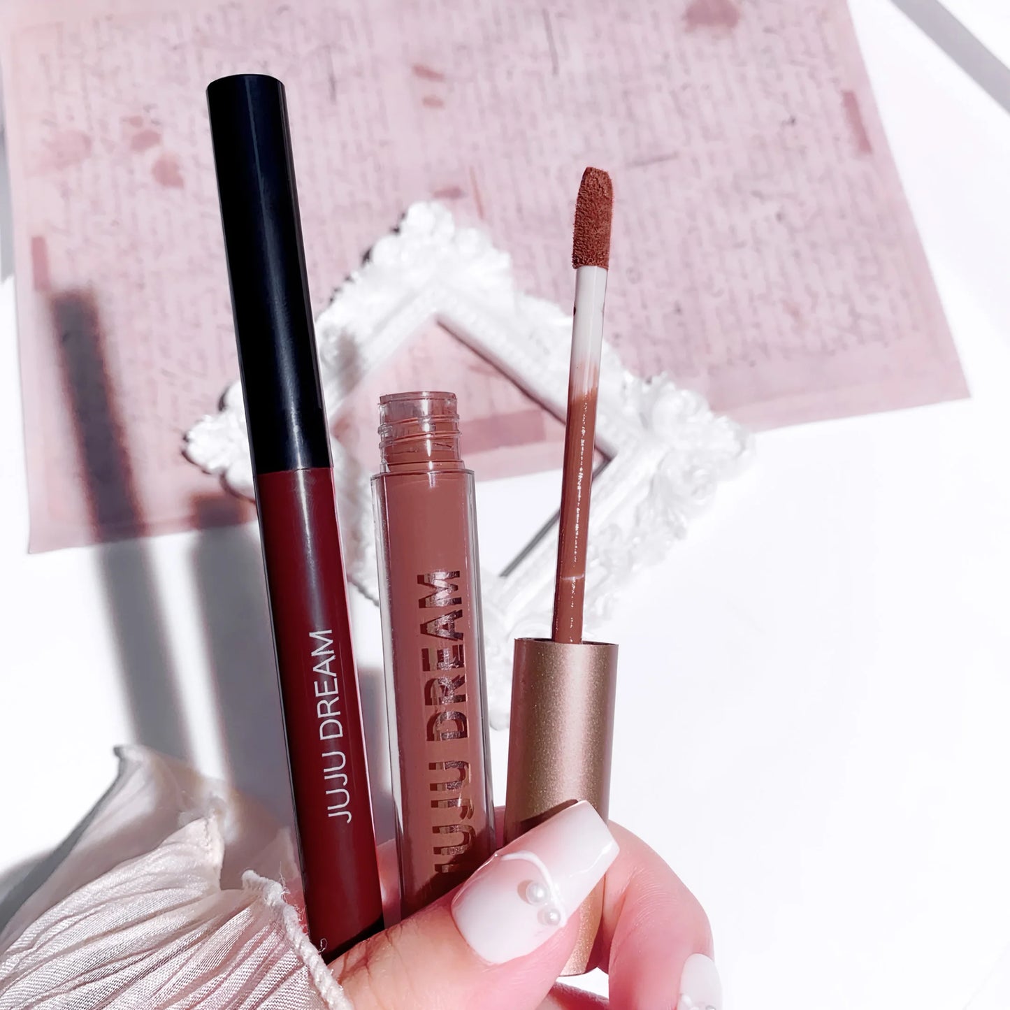 Waterproof Lip Liner & Gloss Set – High Pigment, Long-Lasting, DIY Lip Looks, Unisex, Certified, Smooth & Non-Irritating
