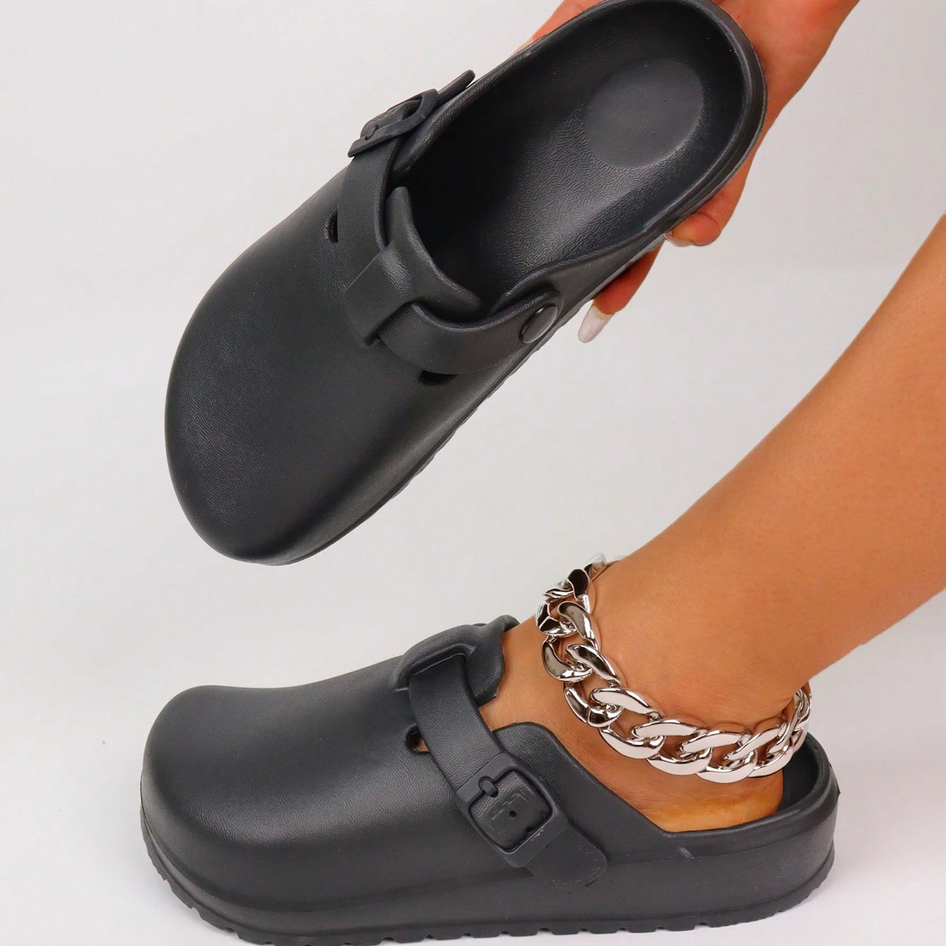 Spring Summer 2024 New Women's Flat Solid Color Closed Toe Anti-slip Quick Dry Garden Clogs Comfortable Shoes