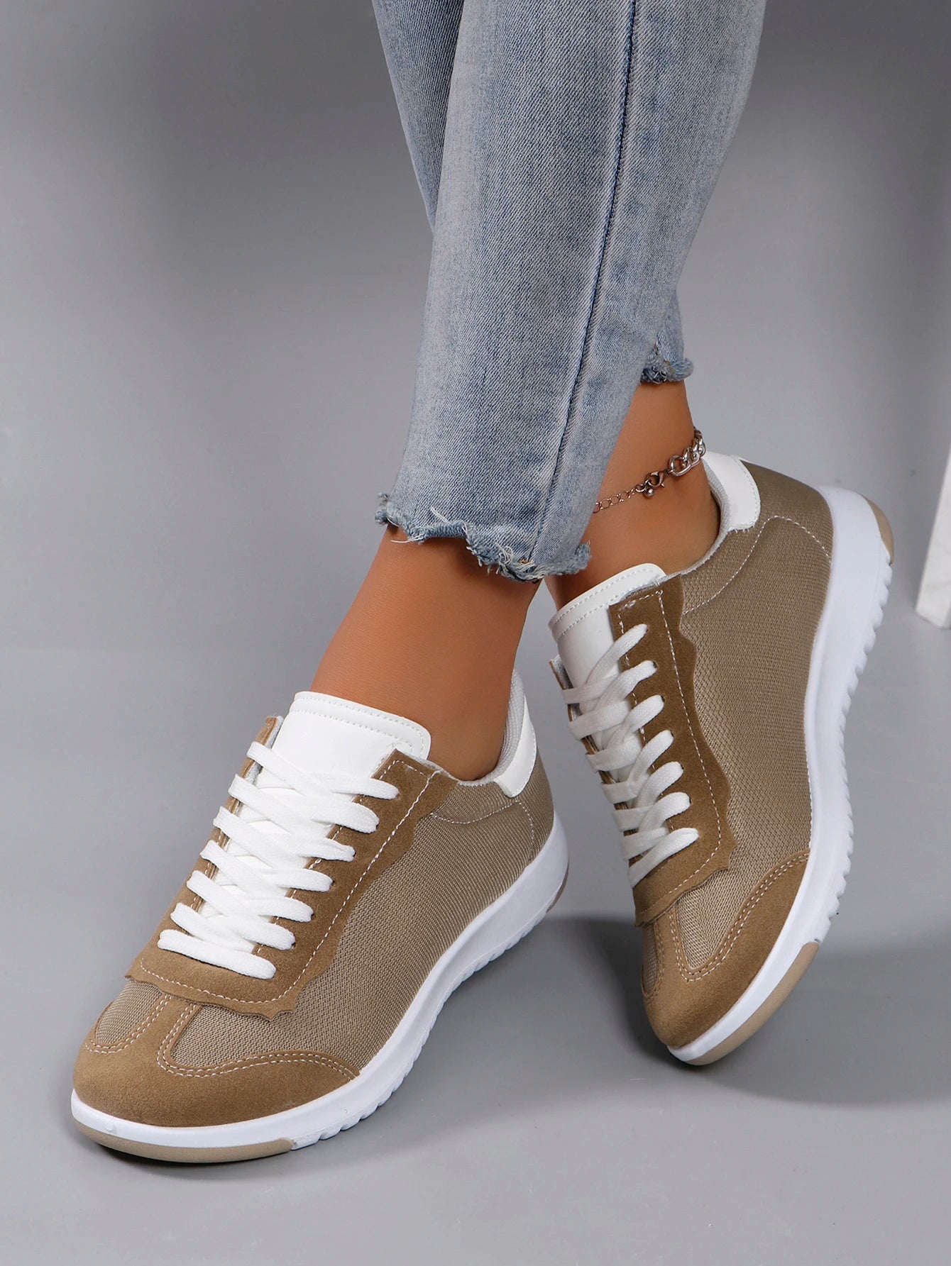 Spring new women's sports shoes, fashionable, breathable, lightweight, non-slip, wear-resistant, casual sports shoes, flat shoes