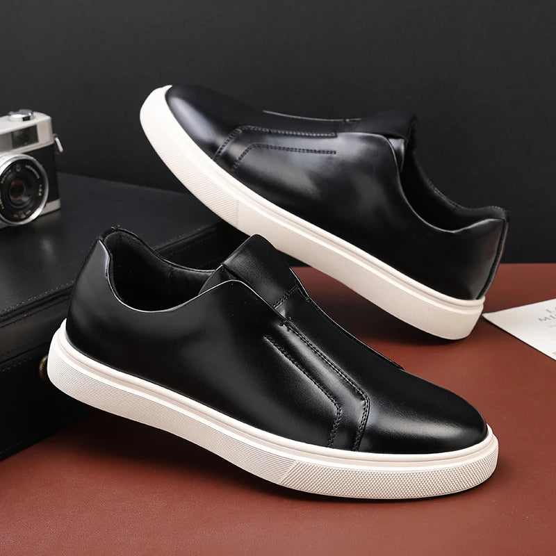 Fashion Men's Skateboard Shoes Sneakers Men Casual Slip-on Leather Loafers Flats