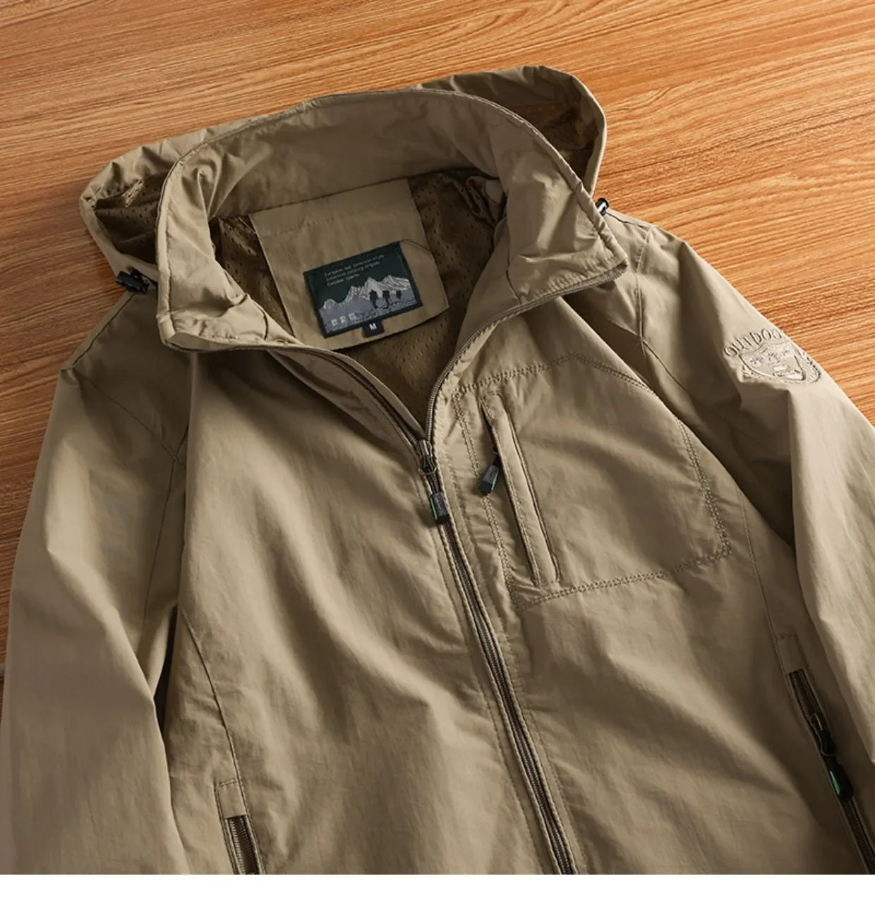 Men's Jacket Spring and Autumn Three Proof Fashion Casual Loose Hooded Professional Outdoor Windproof Windbreaker Coat