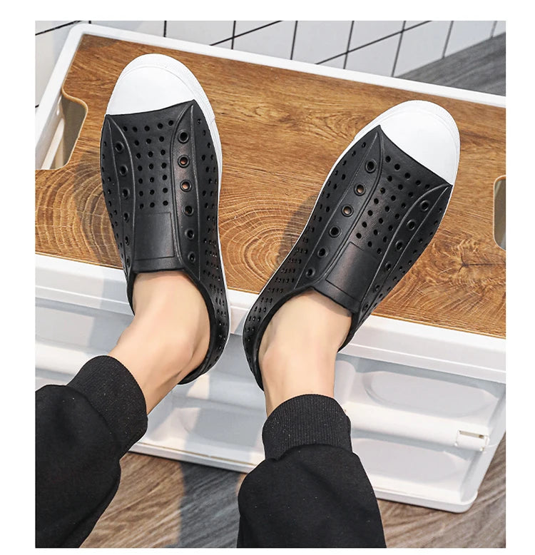 New Beach Sandals Men's Anti slip Hole Sandals Work Shoes Summer Garden Shoes Water Shoes Soft and Comfortable Outdoor Shoes