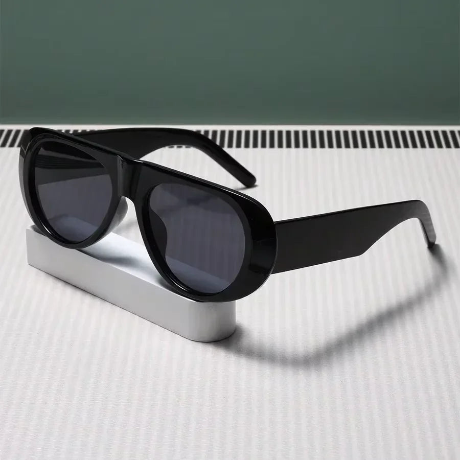 Vintage Oversized Oval Sunglasses Women Men New Fashion Wide Leg Leopard Red Gradient Sun Glasses Ladies Trendy Sexy Shades