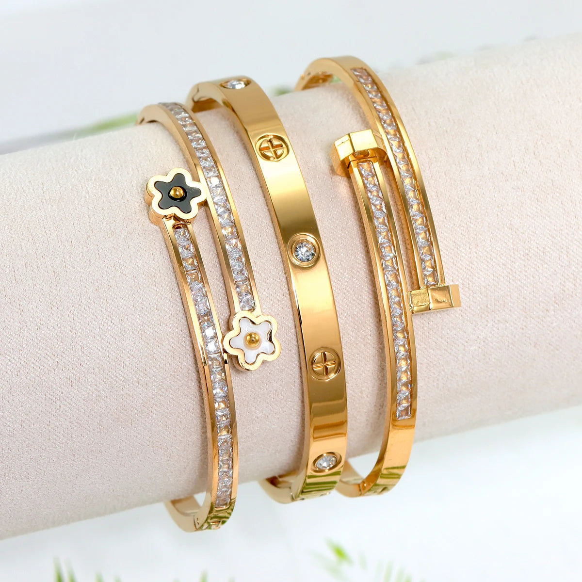 3Pcs/Sets Stainless Steel Clover Flower Cross Nail Bracelet For Women Leisure Wedding Jewelry Party Holiday Valentine's Day Gift