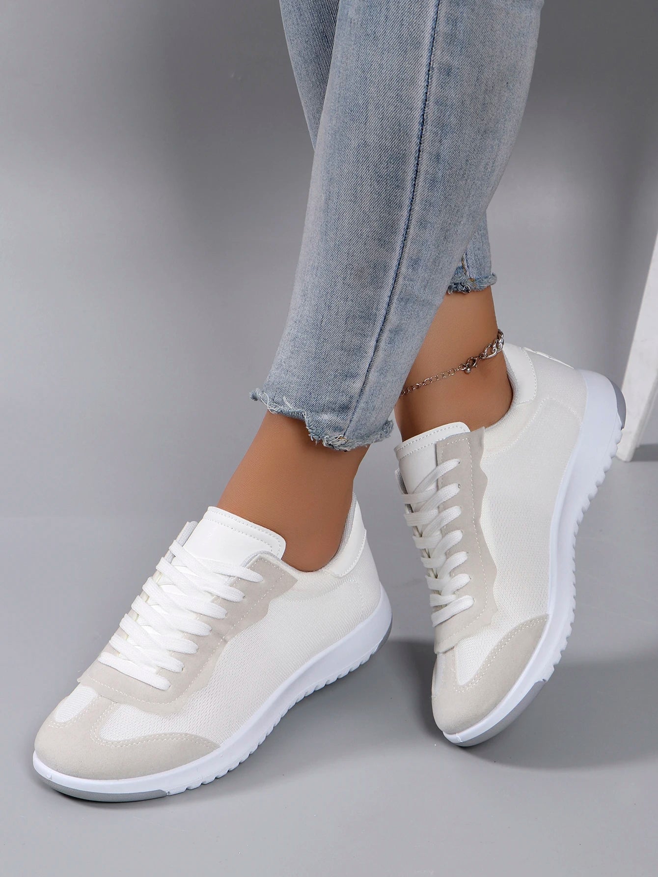 Spring new women's sports shoes, fashionable, breathable, lightweight, non-slip, wear-resistant, casual sports shoes, flat shoes