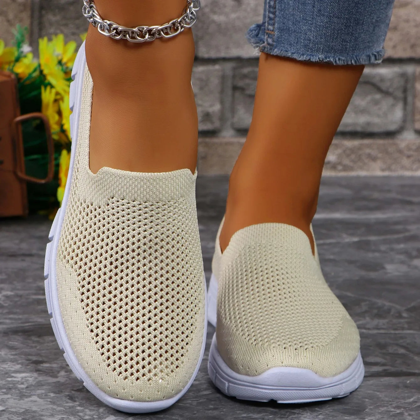 Women Sneakers 2024 New Spring Summer Casual Single Shoes Old Beijing Cloth Shoes Soft Sole Flat Designer Shoes Zapatos De Mujer