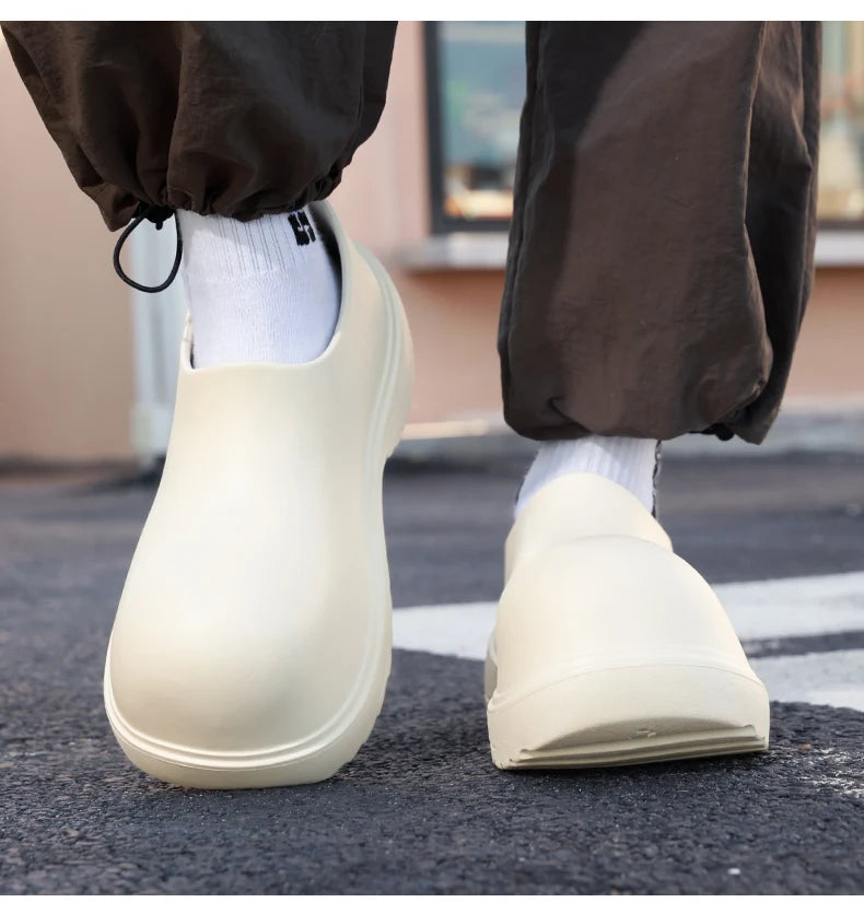 Slippers for men, spring trendsetters, height increasing thick soled big toe shoes, stylish men, summer outerwear, casual fashio