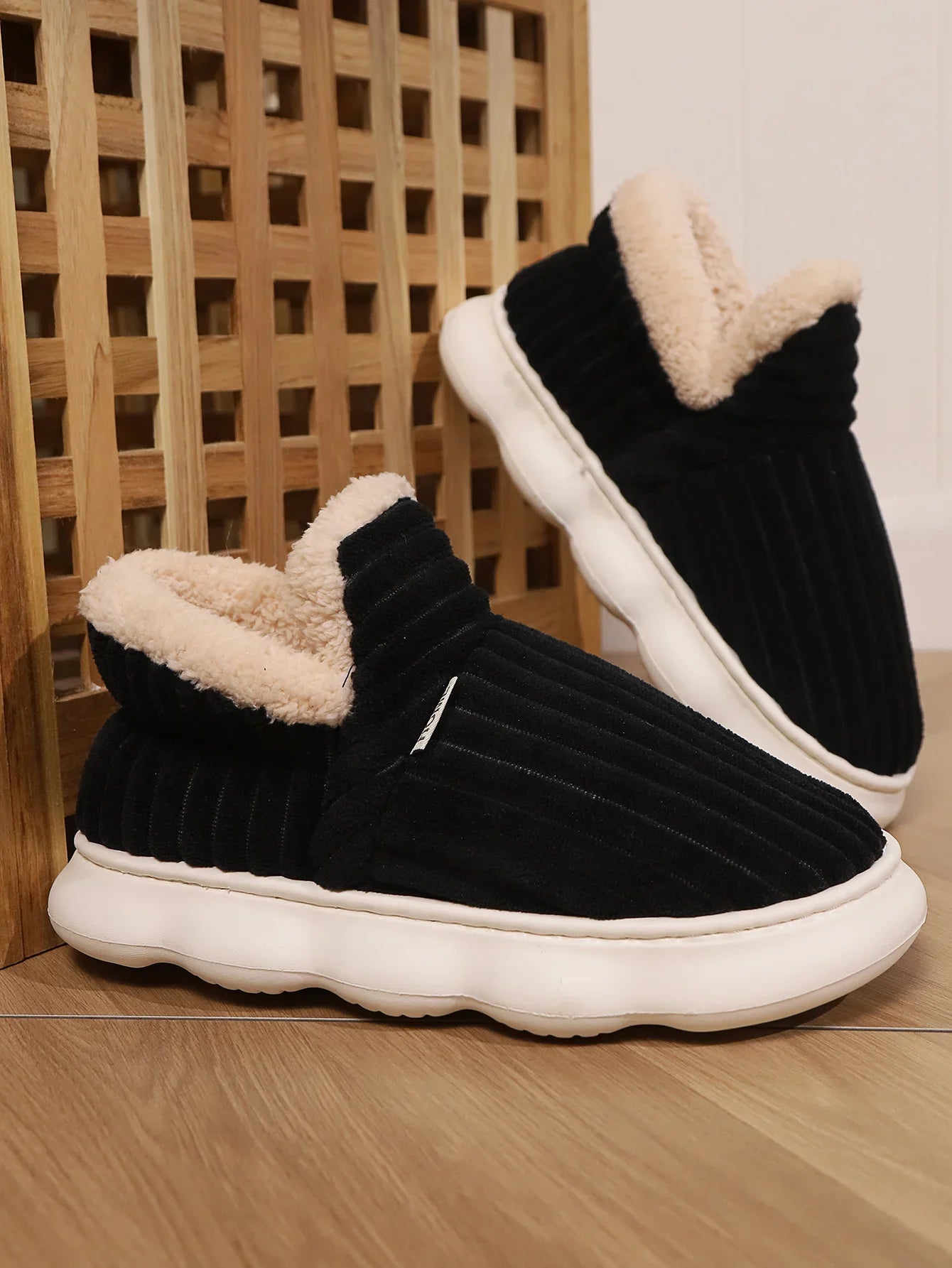 Winter Men Women Shoes Winter Short Plush Slippers Outdoor Fur Non-slip House Shoes Casual Fuzzy Soft Cozy Men Women Shoes