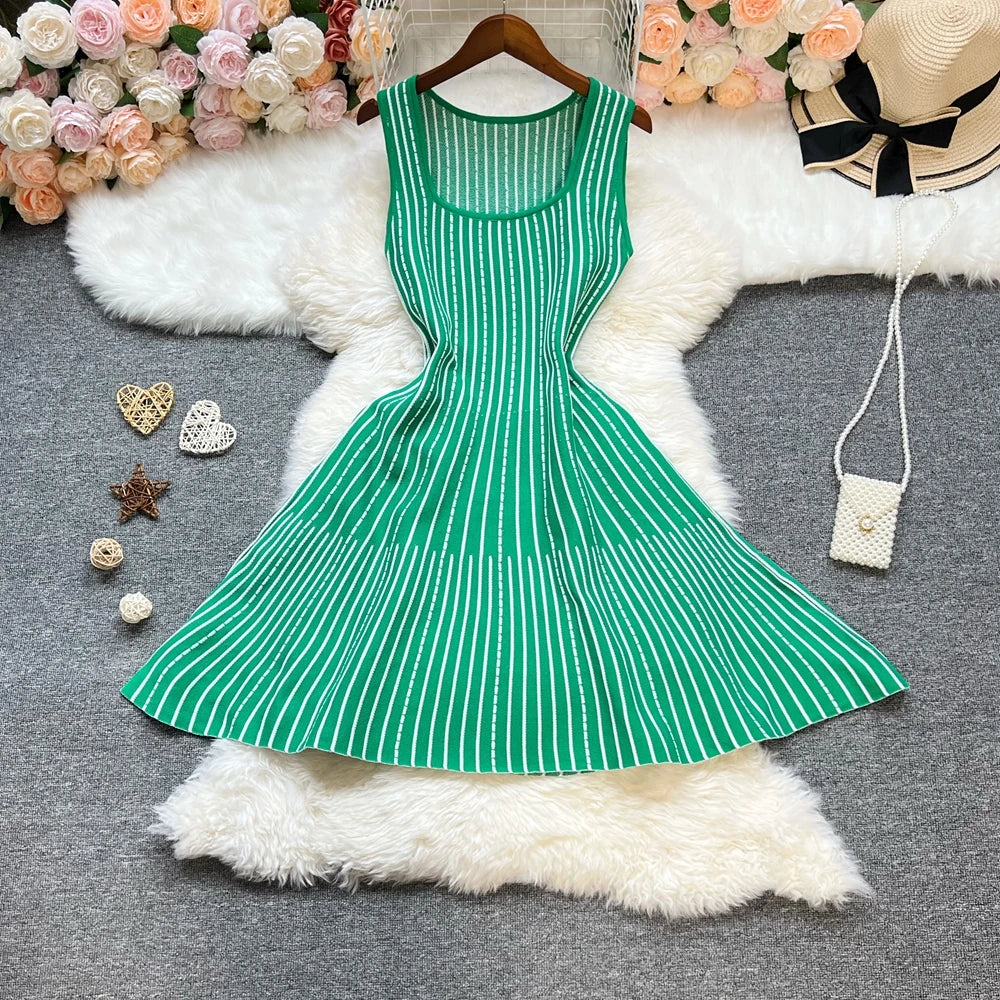 YuooMuoo Chic Fashion Sexy Slim Waist Knitted Short Dress Ins Hot 2025 Women Y2K Vertical Stripes Summer Dress Party Vestidos