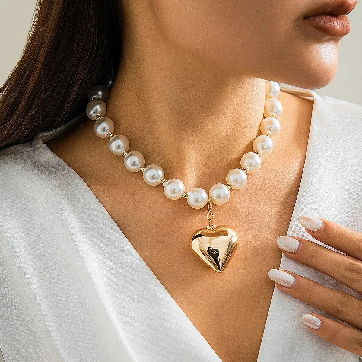 2Pcs Elegant Goth Imitation Pearl Beads Chain Necklace for Women Vintage Love Heart Pendant Choker Y2K Jewelry Wed Accessories