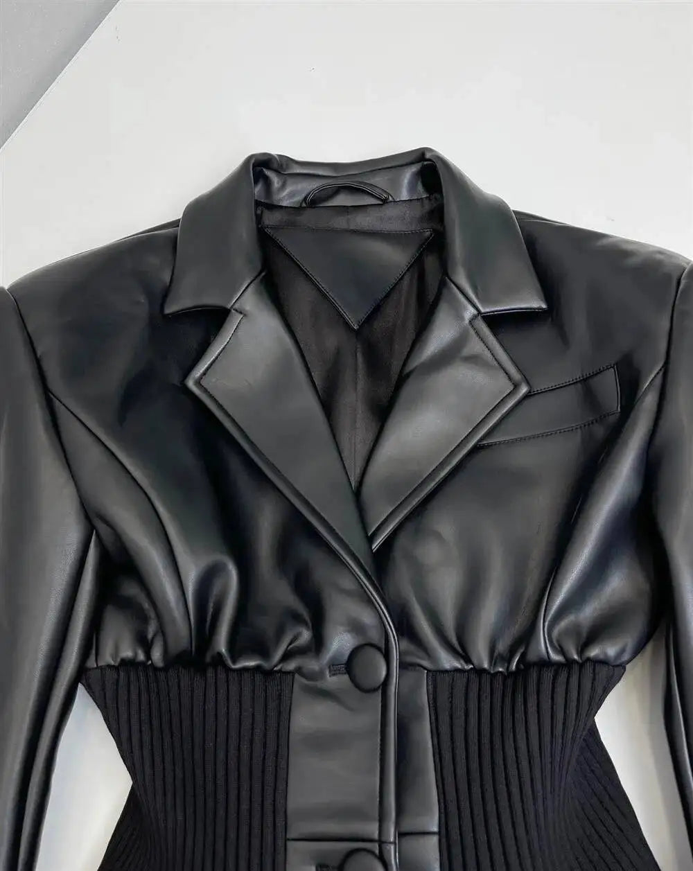 DEAT Fashion Women's Blazer Notched Collar PU Patchwork Knitted Super Waist Silhouette Suit Jackets Spring 2025 New 17A2010H