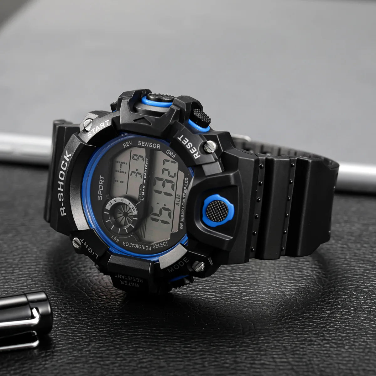 Men's Watch Fashion Sports Electronic Wristwatch Large dial Multifunctional Waterproof Luminous Alarm Kids Male's Military Watch