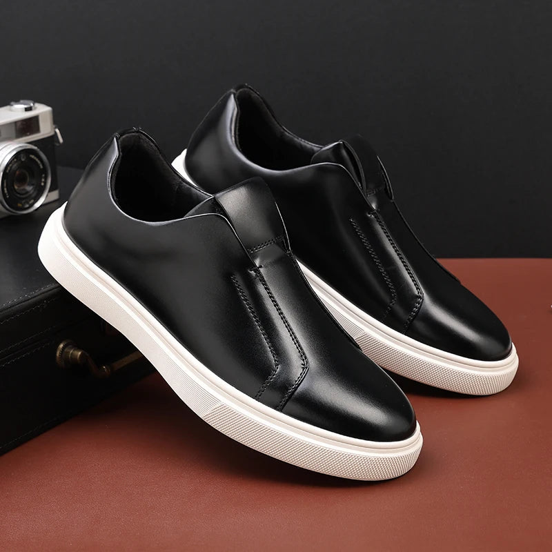 Fashion Men's Skateboard Shoes Sneakers Men Casual Slip-on Leather Loafers Flats