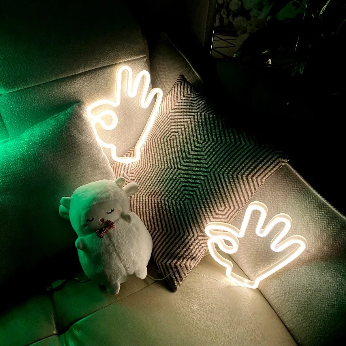 Peace Hand LED Neon Sign Win Victory Gesture Finger Night Lamp OK Neon Lights Bedroom Living Room Wall Home Office Decor