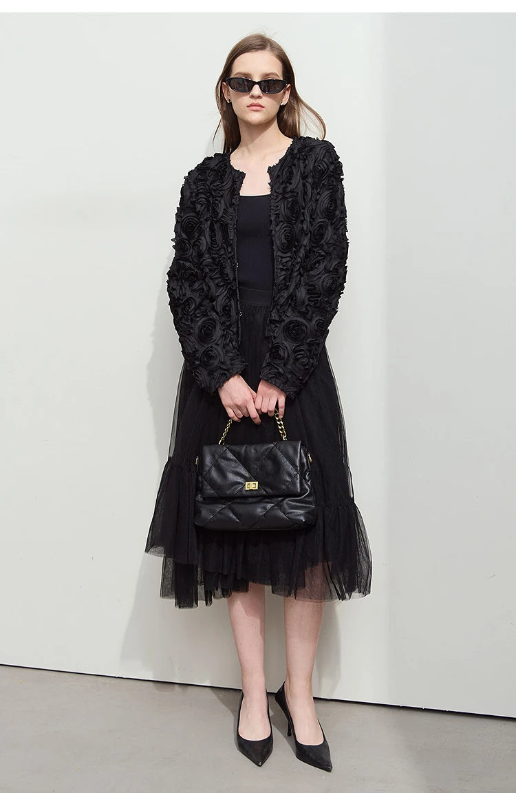 AMII Minimalism Short Jacket Women 2025 Autumn New Elegant Romantic Stereoscopic Flower O-Neck Hook Button Outwear Coat 12521066