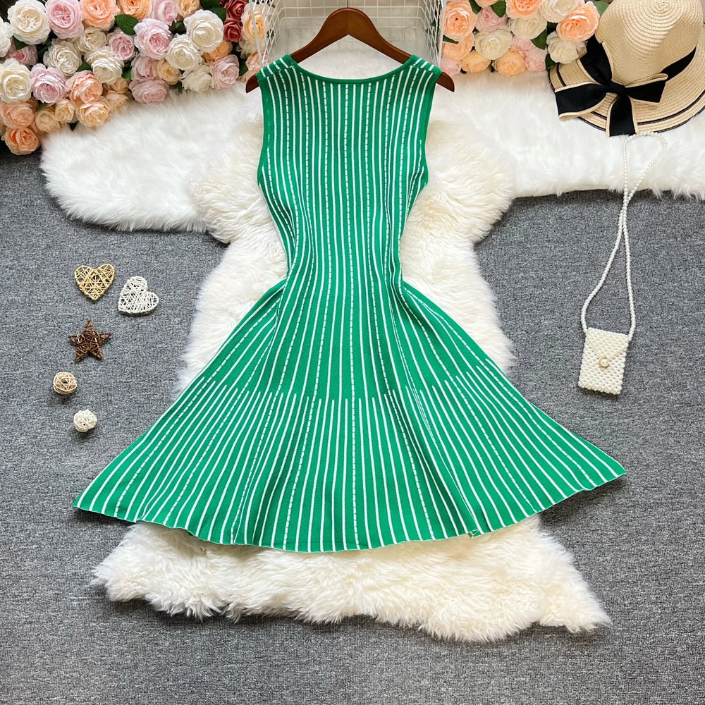 YuooMuoo Chic Fashion Sexy Slim Waist Knitted Short Dress Ins Hot 2025 Women Y2K Vertical Stripes Summer Dress Party Vestidos
