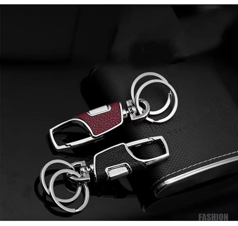 Double-ring metal keychain, simple and stylish. Thick and substantial texture, anti-lost and portable, showcasing men's taste.
