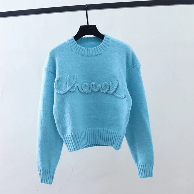 Autumn New Pullover Sweater Women Design Sense Letter Knitted Beaded Round Neck Short Simple Female Knitted Top