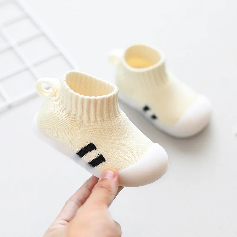 Classic Baby Toddler Shoes, Baby Shoes for Children Aged 1-3 Years Old, Boys and Girls, Spring and Autumn Shoes and Socks