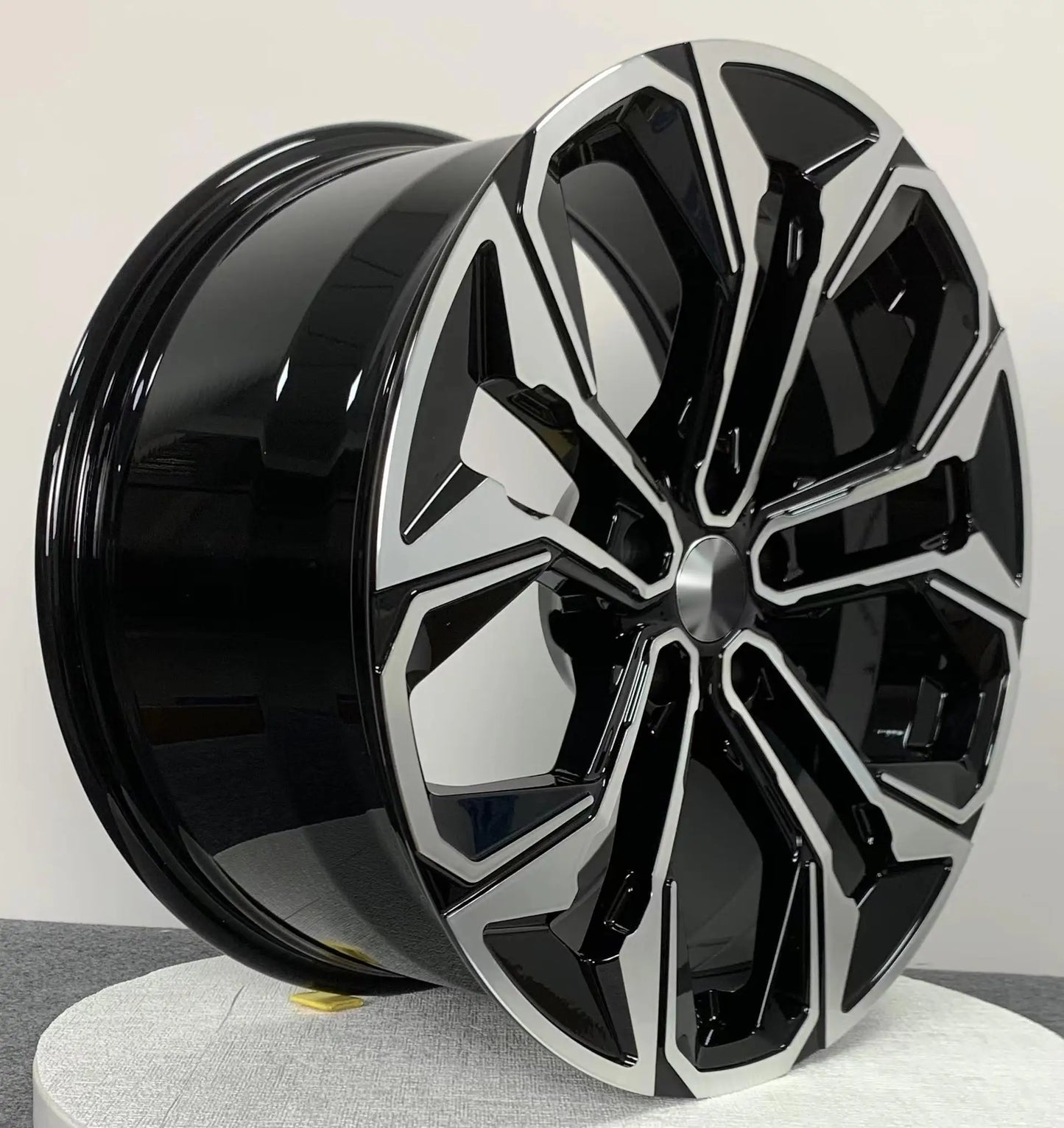 Hebei Zhigu 15" 16" 17" 18" Forged Alloy Wheels 5x100 5x112 57.1 67.1 Centers Chrome Car Rims for Faw Volkswagen