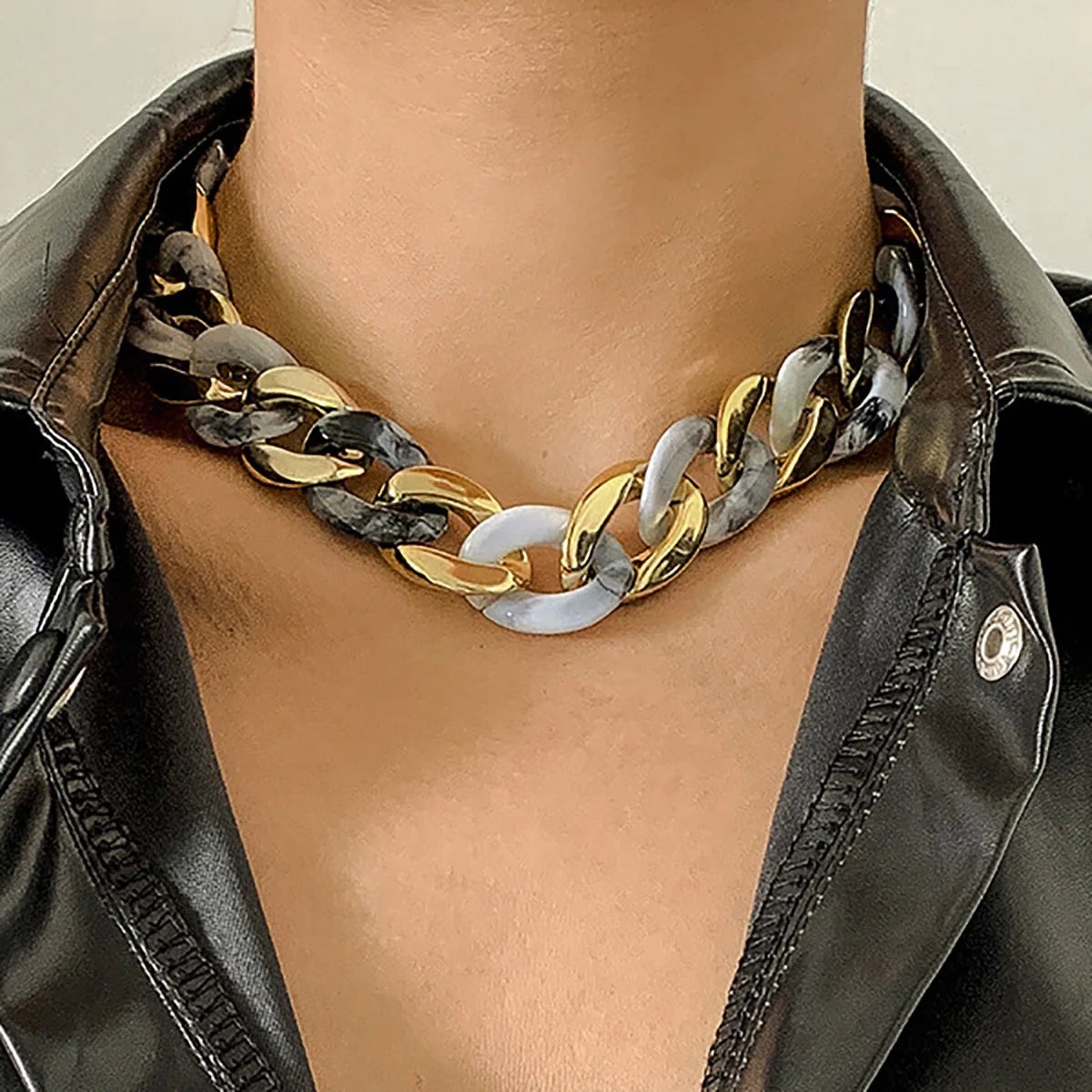 Simple Exaggerated Necklace Lady 4 Color Hip Hop Distorted Thick CCB Chain Creative Necklaces Fashion Glamour Girl Jewelry Gift
