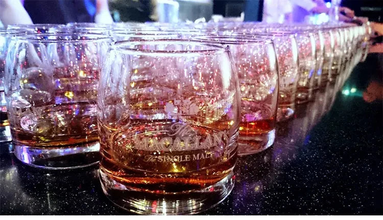 Macallan Exclusive Single Malt Whiskey Glass Crystal Wine Tumbler Vodka Cognac Brandy Snifter Gather Together Mouth Tasting Cup