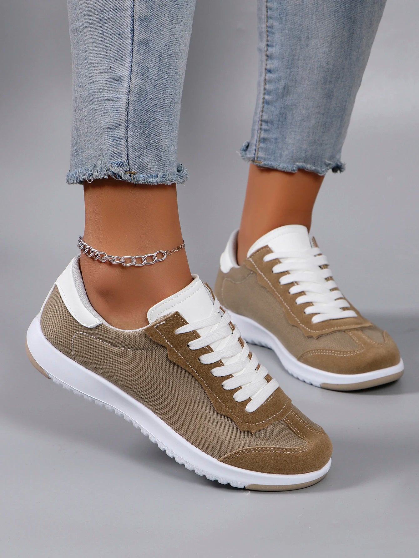 Spring new women's sports shoes, fashionable, breathable, lightweight, non-slip, wear-resistant, casual sports shoes, flat shoes