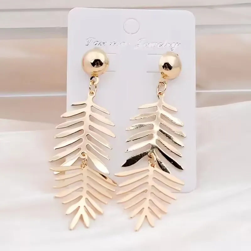 European Exaggerate Metal Statement Earrings for Women Vintage Fashion Round Star Leaf Irregular Geometry Long Earrings Jewelry