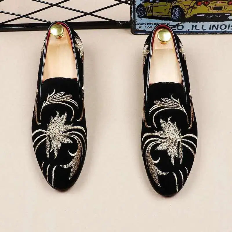 Men Suede Leather Shoes Designer Embroidery Men Loafers Luxury High Quality Moccasins Brand Party Wedding Shoes Men Flats 38-48