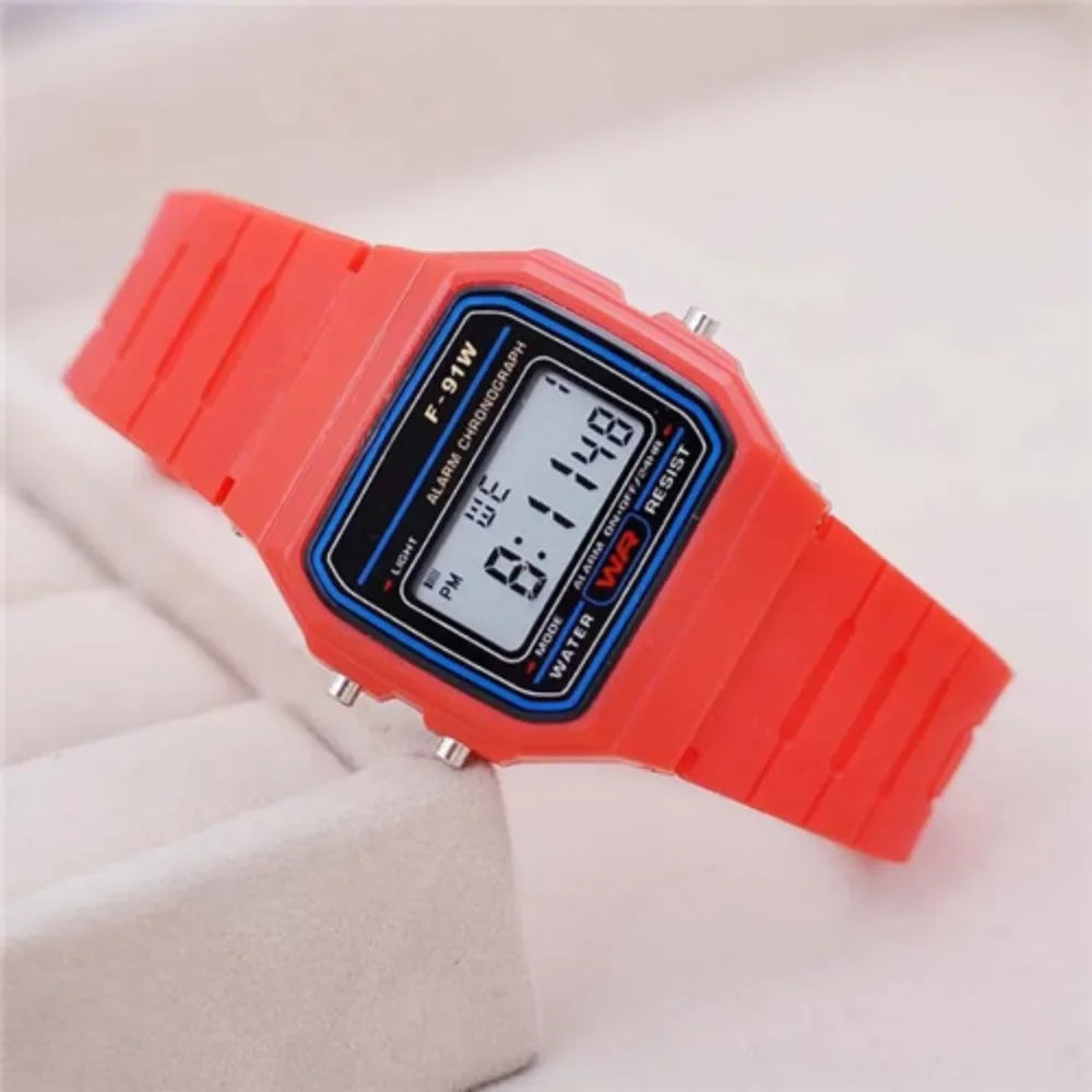 Luxury Ladies Wristwatches Relojes Para Mujer Retro Square Electronic Watches Digital Display Women Men Watch Rose Gold Silver
