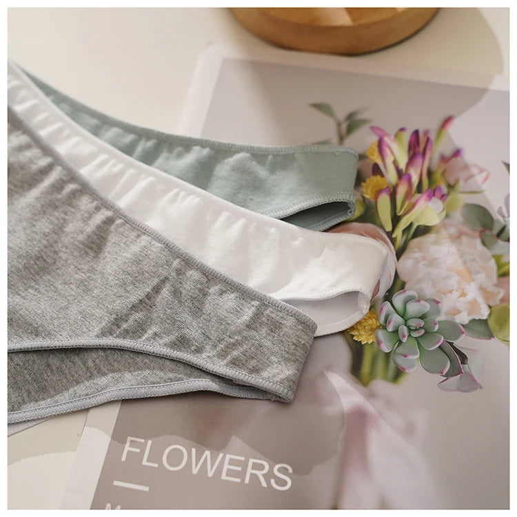 Meet'r Comfortable Cotton Underwear for Women Breathable Low Waist Panties, Seamless Lingerie Oversize Yoga Shorts