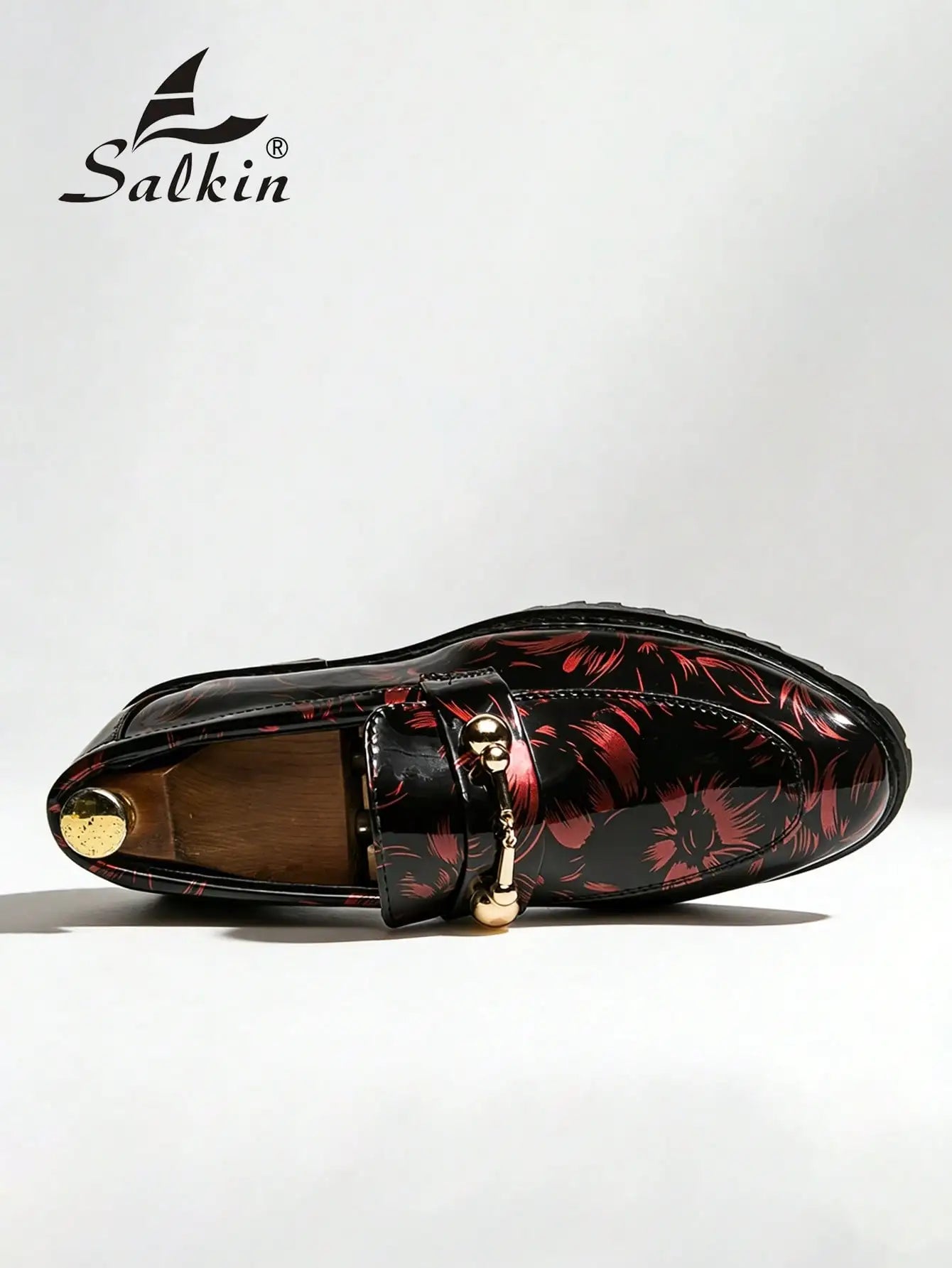New Fashion Shiny Patent Dress Leather Shoes Men Metal Buckle Slip-on Loafers British Business Social Shoes Daily Office Party