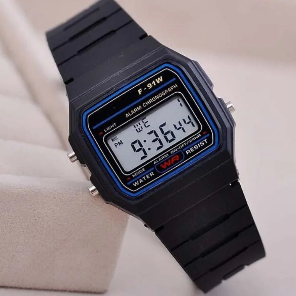 Luxury Ladies Wristwatches Relojes Para Mujer Retro Square Electronic Watches Digital Display Women Men Watch Rose Gold Silver