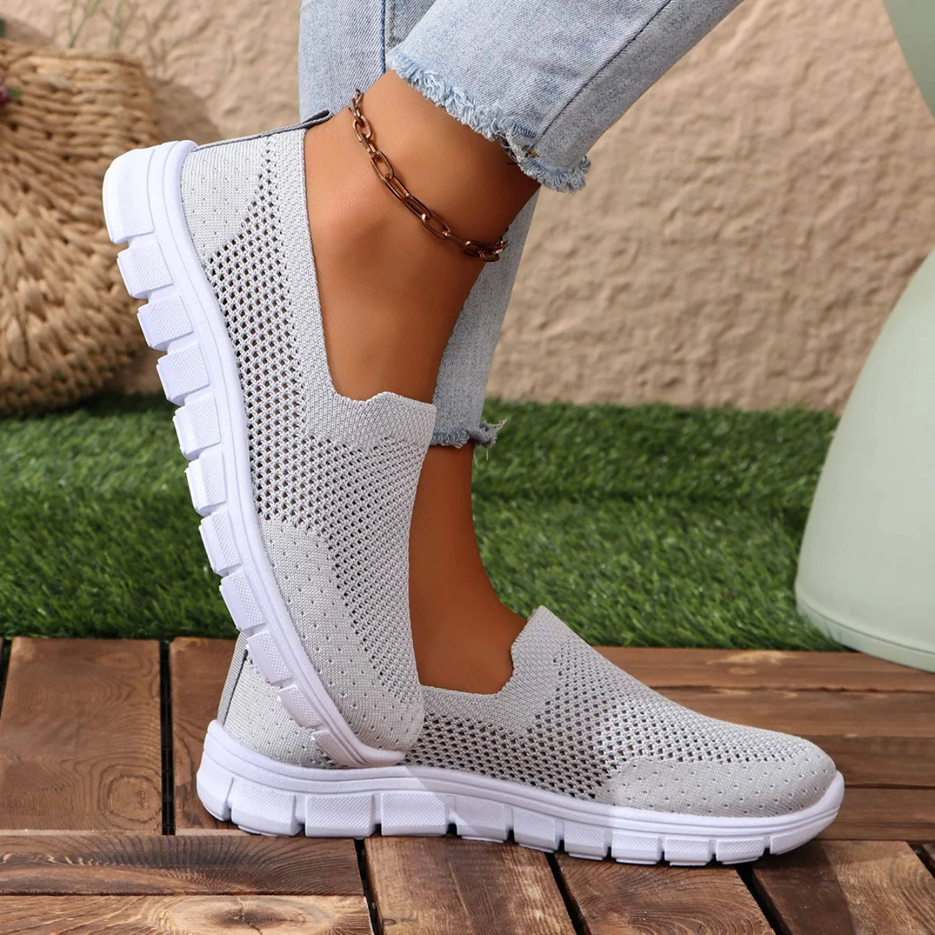Women Sneakers 2024 New Spring Summer Casual Single Shoes Old Beijing Cloth Shoes Soft Sole Flat Designer Shoes Zapatos De Mujer