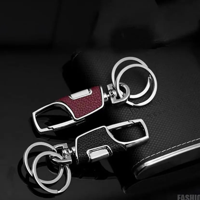 Double-ring metal keychain, simple and stylish. Thick and substantial texture, anti-lost and portable, showcasing men's taste.