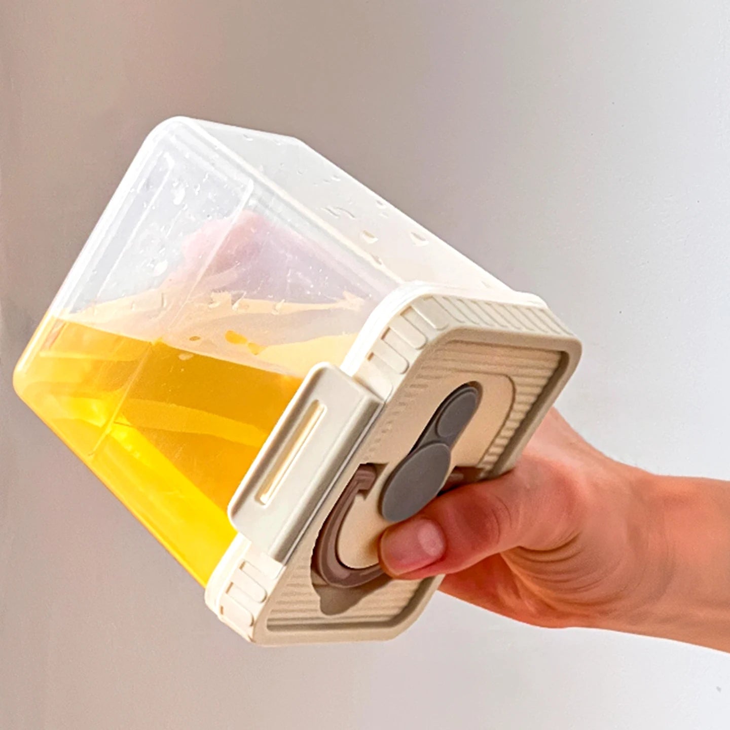 Clear Plastic Food Storage Box Portable Moisture Proof Sealed Snacks Grain Storage Container Drain Fruit Box Kitchen Organizer