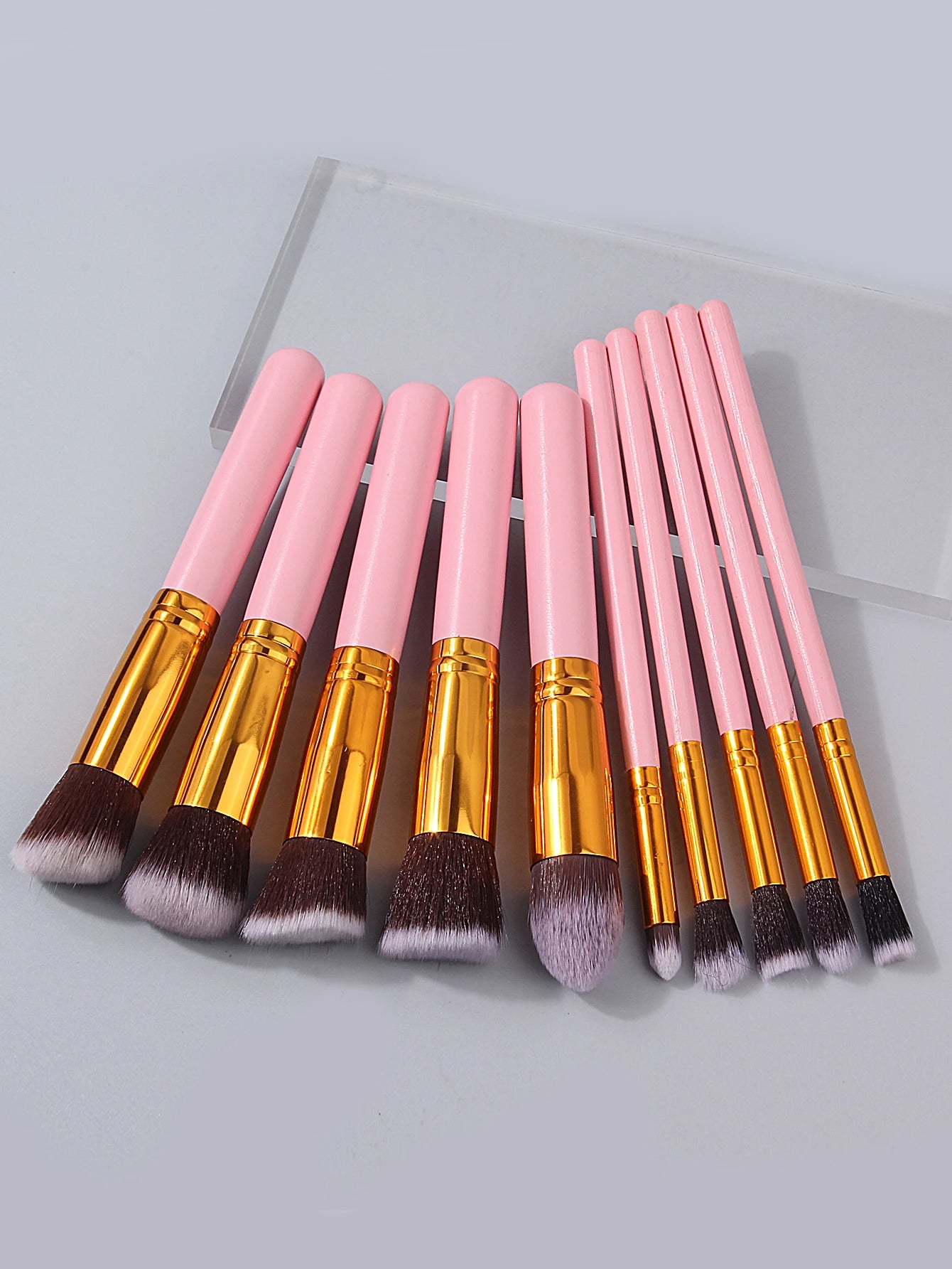 6/10/19PCS Pink beauty Set includes a makeup brush set, a toiletry set, a dry and wet dual-purpose beauty egg, and a powder puff
