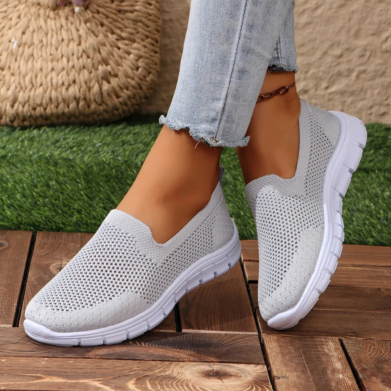 Women Sneakers 2024 New Spring Summer Casual Single Shoes Old Beijing Cloth Shoes Soft Sole Flat Designer Shoes Zapatos De Mujer