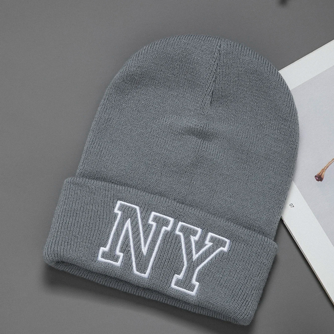 1pc unisex embroidered knitted hat Letters Winter warm woolen hat Fashion all-matching hat