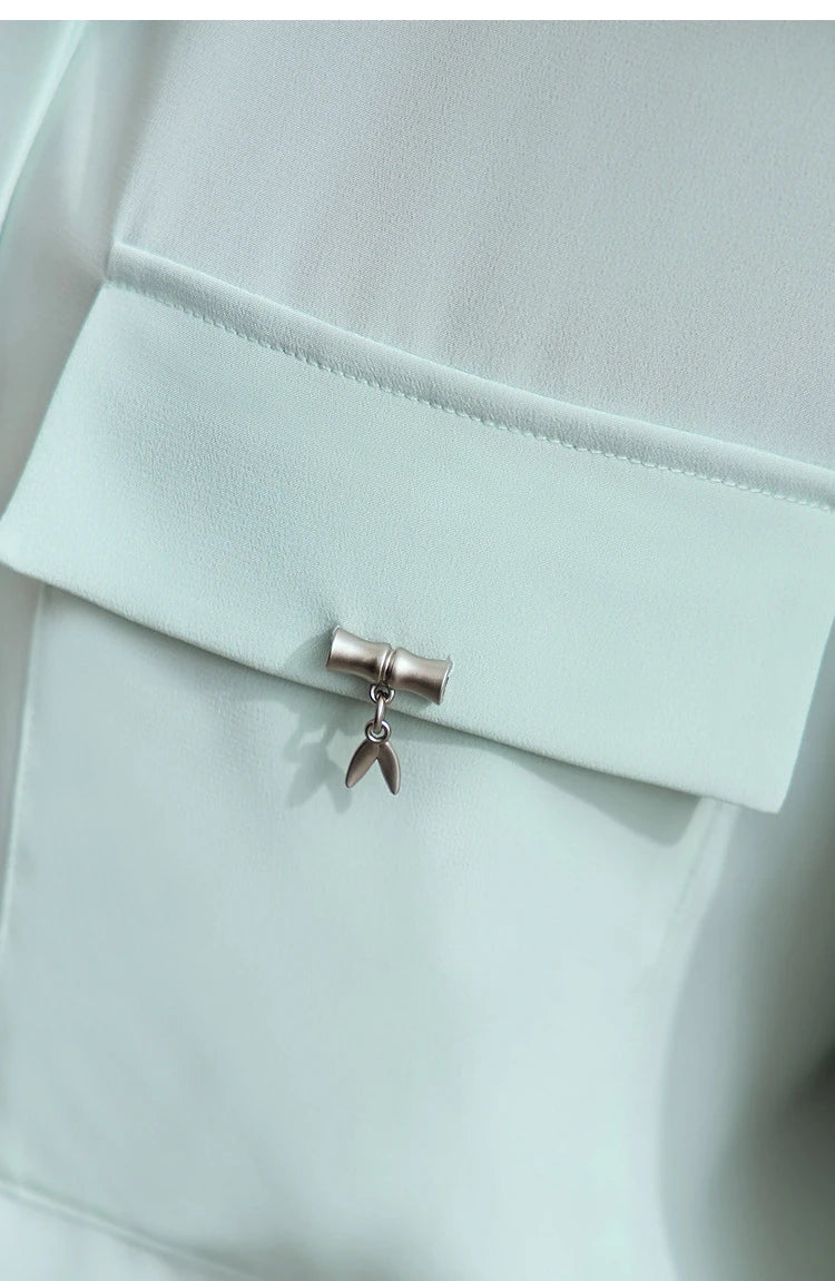 AMII Minimalist Chiffon Shirt Women 2025 Spring New Temperament Gentle Lapel Bamboo Work Pocket Concealed Button Tops 12521032