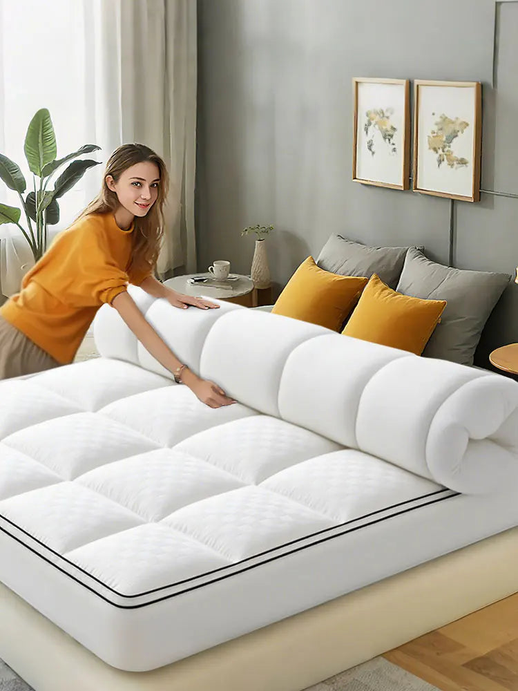 1pc Soft And Comfortable 100% Waterproof Mattress Protector, All-Season Cooling Breathable Noiseless Mattress Pad Cover, Thicken