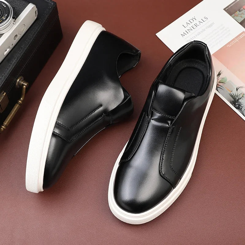 Fashion Men's Skateboard Shoes Sneakers Men Casual Slip-on Leather Loafers Flats