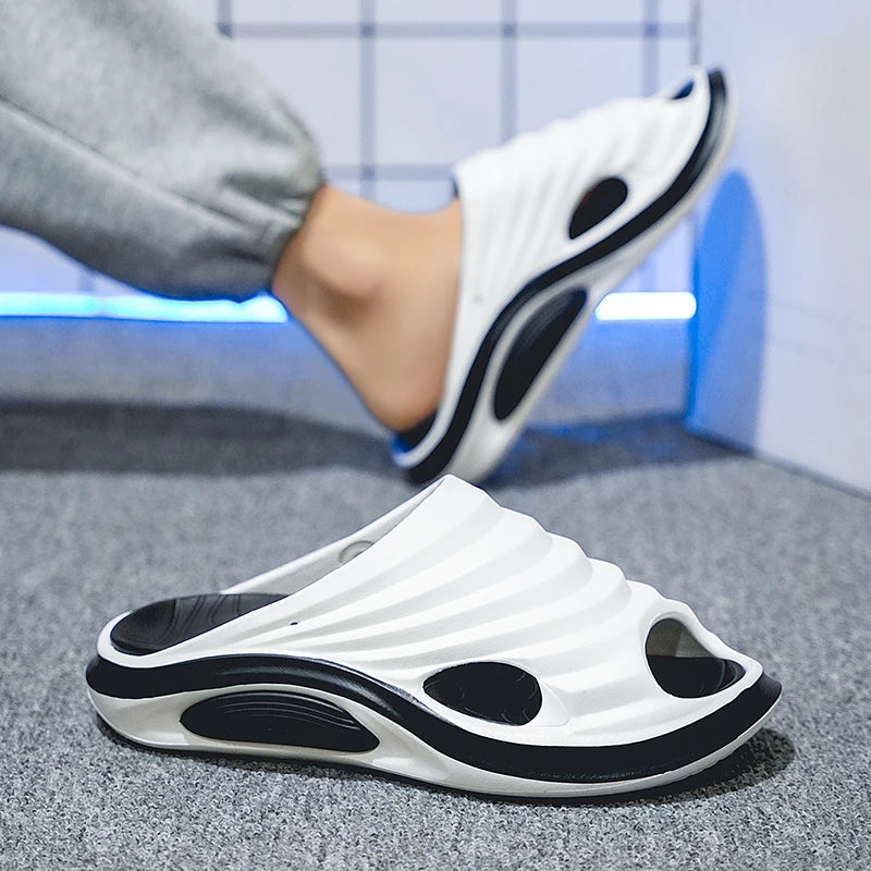 Summer Men's Slippers Outdoor Sandals Beach Comfortable Slides Indoor Men Casual Shoes Garden Shoes Men Home Slippers Flip Flops