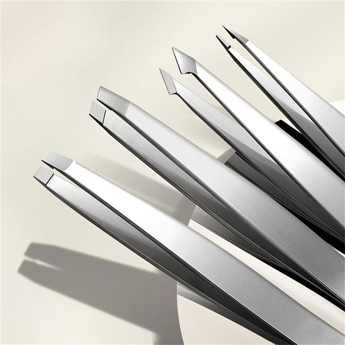 1/4 pcs Eyebrow Tweezers Set Stainless Steel Eyebrow Forceps Professional Beauty Tool Set For Facial Hair Inward Growing
