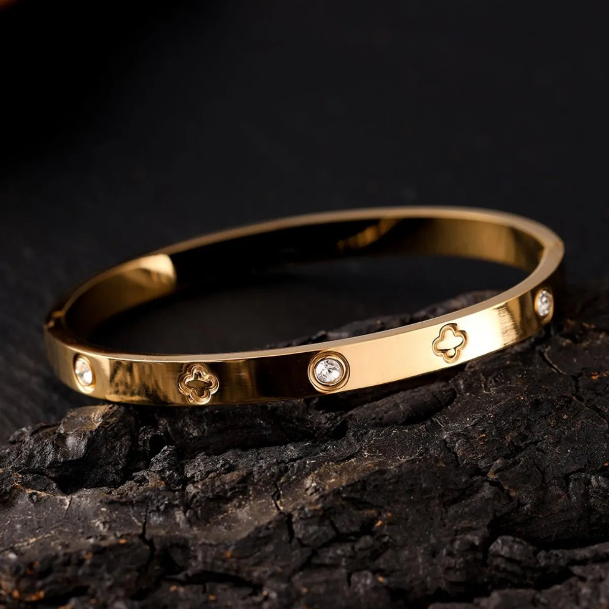 2pcs Women's Stainless Steel Bracelet Fashion Simple Design for Valentine's Day Mother's Day Gift