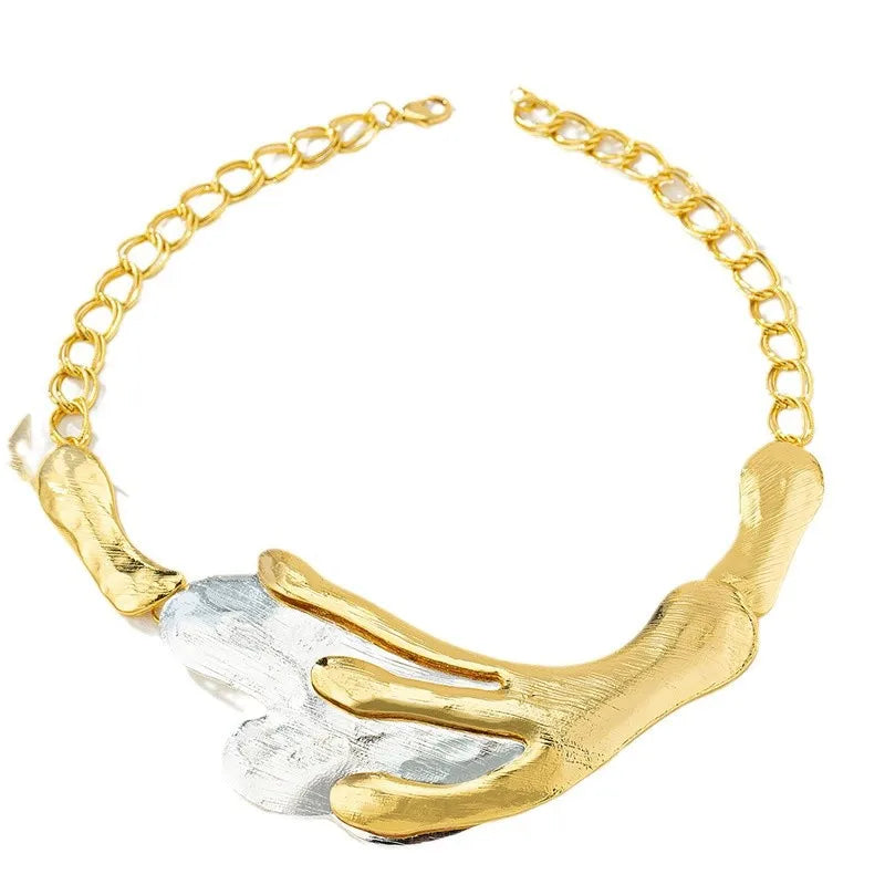 Exaggerated Claw Necklace Collarbone Chain Pendant Women Girls Gifts Fashion Jewelry Hot Sale Party Gift 2025 New